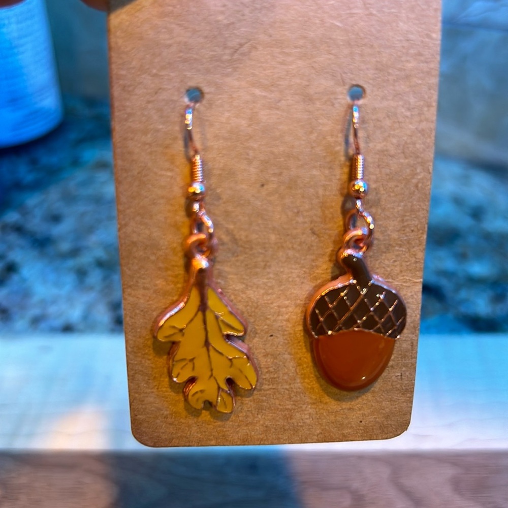 Earrings, Handmade Fall design, Rust and yellow tones, 2”, NEW